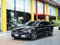 Volvo v60 T8 inscription recharge รถปี 2021