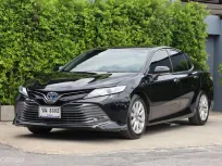 2021 Toyota Camry 2.5 HV AUTO การันตรีไมล์แท้ รถออกป้ายแดง เจ้าของมือเดียว ตรวจเช็คประวัติได้
