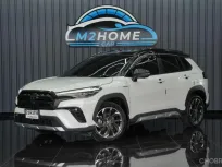 TOYOTA COROLLA CROSS 1.8 HEV GR SPORT AT ปี 2022 สีขาว-ดำ