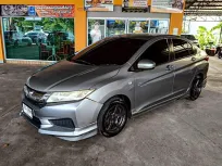 Honda City 1.5 V เกียร์ออโต้ ปี 2016 ผ่อนเริ่มต้น 5,*** บาท