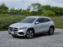 MERCEDES-BENZ GLA200 Progressive [W247] ปี 2022 คอมแพค SUV สุดหรู ไมล์น้อย สภาพเหมือนออกป้ายแดง