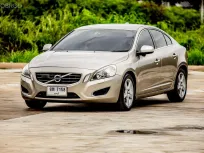 2014 Volvo S60 1.6 DRIVE รถเก๋ง 4 ประตู 