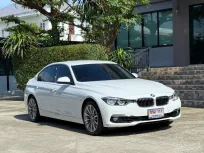 2018 BMW SERIES 3 F30 LCI รถมือเดียวออกป้ายแดง สภาพป้ายแดง วิ่งเพียง 50,000 กม รถไม่มีอุบัติเหตุครับ