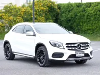 2020 Mercedes-Benz GLA-Class 2.0 GLA250 SUV รถบ้านแท้ ไมล์น้อย มือเดียวป้ายแดง  
