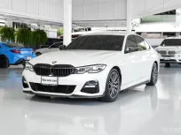 2022 BMW 3 Series 2.0 320d รถเก๋ง 4 ประตู 