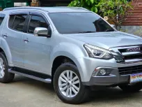 2019 Isuzu MU-X 3.0 AT 4WD  SUV รถมือเดียว รถสวยสภาพดี ไมล์น้อย รับประกันทุกคันครับ