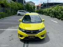 2014 Honda JAZZ 1.5 SV+ ตัวท็อป ไมล์น้อย วิทยุเชื่อม Apple/Android ไร้สายได้ เจ้าของขายเอง