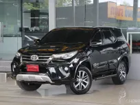 Toyota Fortuner 2.8 V ปี 2015 รถบ้านแท้ๆ ใช้น้อยเข้าศูนย์ตลอด สวยเดิมทั้งคัน ยางสวย ออกรถ0บาท