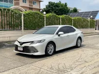 Toyota Camry 2.0 G ปี 2021 รถหรู ประหยัดน้ำมัน