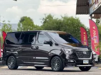 HYUNDAI H1 2.5 ปี2020 ออกใช้งานปี 2021สภาพใหม่แบบตะโกน โคตระใหม่ ไมล์ 5 หมื่นแท้ๆๆ ประวัติเข้าศูนย์ค