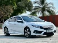 Honda Civic FC 1.5 Turbo สีขาว ปี 2019