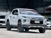 2019 MITSUBISHI TRITON 2.4 GT PLUS DOUBLE CAB สีขาว เกียร์ออโต้ ขับ2