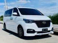 Hyundai H-1 2.5 Elite NS ปี 2022 รถตู้สภาพดี ไมล์น้อย 