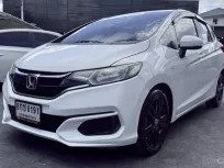 2018 Honda JAZZ 1.5 i-VTEC รถเก๋ง 5 ประตู รถบ้านแท้ 