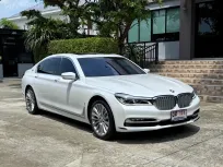 2019 BMW 740le PURE EXCELLENCE รถออกศูนย์ BMW รถวิ่งน้อย วารันตีศูนย์ยังเหลืออีกนานครับ
