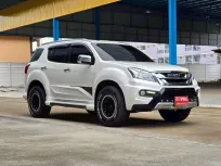 ISUZU MU-X 3.0 DVD NAVI สีขาว เกียร์ออโต้ ปี 2016