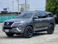#TOYOTA FORTUNER 2.8V 4WD ปี 2016 สีเทา