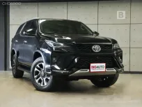 2022 Toyota FORTUNER 2.4 Leader V 4WD SUV AT ไมล์แท้ 5 หมื่น Warranty5 ปี 150,000KM B9164
