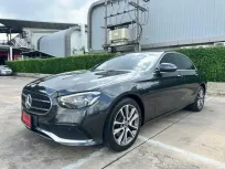 Mercedes-Benz E-Class E300e 2023 สุดยอดแห่งความหรูหรา