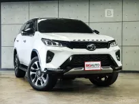 2024 Toyota FORTUNER 2.4 Legender SUV Black Top AT ไมล์แท้ 3 หมื่น Warranty 3 ปี 100,000 KM B399