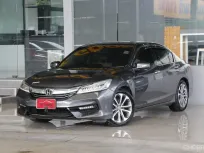 Honda ACCORD 2.0 EL ปี 2017 ไมล์แท้9x,xxxโล รถบ้านแท้ๆ ไม่เคยติดแก๊ส เข้าศูนย์ตลอด ออกรถ0บาท