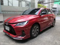 2025 TOYOTA YARIS ATIV 1.2 PREMIUM LUXURY(TOP สุด) AUTO สีแดง วิ่งน้อย 145 กม. รถสวยสภาพใหม่ 