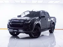 1E378 ISUZU D-MAX V-CROSS CAB4 3.0 DDI M 4WD AT 2020