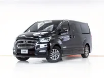 3B169 HYUNDAI H-1 2.5 DELUXE AT 2018