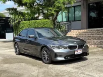 2020 BMW 320D LIMOUSINE รถมือเดียวออกป้ายแดง รถวิ่งน้อย เข้าศูนย์ทุกระยะ ไม่เคยมีอุบัติเหตุครับ