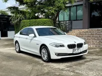 2013 BMW 520D F10 รถมือเดียวออกป้ายแดง รถวิ่งน้อย เข้าศูนย์ทุกระยะ รถไม่เคยมีอุบัติเหตุครับ