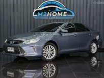 TOYOTA CAMRY 2.5 Hybrid CD AT ปี 2015 จด 2017 สี เทา