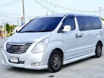  Hyundai Grand starex 2.5 Vip 7 ที่นั่ง เครื่องยนต์ดีเซล เกียร์ออโต้  ปี 2011 สีเทา