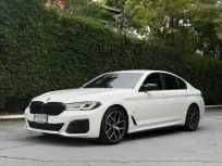 2021 BMW 5 Series 2.0 520d รถเก๋ง 4 ประตู ดาวน์ 0% รถบ้านมือเดียว ไมล์น้อย  