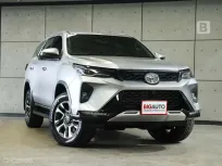 2022 Toyota FORTUNER 2.4 Leader V 4WD SUV AT ไมล์แท้ 7 หมื่น Warranty 5 ปี 150,000 KM B9175