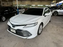 Toyota Camry 2.5i Hybrid ปี 2020 สีขาว