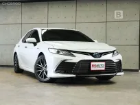 2022 Toyota CAMRY 2.5 HEV Premium Luxury Sedan AT ไมล์แท้ Warranty 5 ปี 150,000 KM B6770