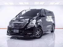 1E217 HYUNDAI H1 2.5 DELUXE AT 2010