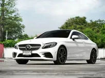 Benz C200 Coupe 2.0 AMG  ปี 2021 ไมล์นางฟ้า 49,000 กม. เครื่อง 2,000 cc มือเดียวป้ายแดง