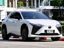Lexus RZ 71.4 kWh RZ 450e Premium 2024 รถไฟฟ้า 100% สภาพใหม่ ไมล์น้อย มือเดียวป้ายแดง 