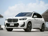 BMW X1 20i M Sport  ปี 2024 โฉมใหม่ล่าสุด ชนโชว์รูม ใช้งานได้ยาวๆ