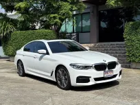 2019 BMW 530e MSPORT รถมือเดียวออกป้ายแดง รถวิ่งน้อย รถเข้าศูนย์ตามระยะ ไม่เคยมีอุบัติเหตุครับ