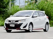 TOYOTA Yaris Hatchback 1.2 E CVT A/T ปี 2019