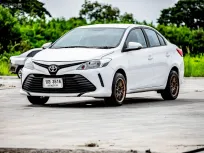 2017 Toyota VIOS 1.5 E รถเก๋ง 4 ประตู 