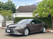 Toyota Camry 2.0 G ปี 2018 รถมือสองสภาพดี