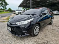 Toyota Yaris 1.2 Entry เกียร์ออโต้ ปี 2022 ผ่อนเริ่มต้น 7,*** บาท