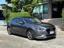 2019 MAZDA 3 2.0S  5ประตู รถมือเดียวป้ายแดง วิ่งเพียง 80,000กม ประวัติศูนย์ครบ รถไม่มีอุบัติเหตุครับ