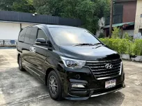 2021 Hyundai H-1 2.5 Elite รถตู้/MPV รถบ้านแท้ ไมล์น้อย มือเดียวป้ายแดง  
