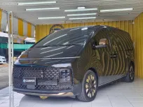 2023 Hyundai STARIA 2.2 Premium with Sunroof รถตู้/MPV 