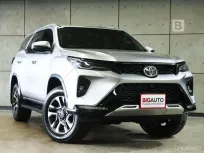 2022 Toyota FORTUNER 2.4 Leader V 4WD SUV AT ไมล์แท้ 7 หมื่น มือเเรกจากป้ายเเดง B9173