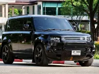 Land Rover Defender 2.0 PHEV 110 SE Plus ปี 2022 รถศูนย์แท้ ไมล์น้อย มือเดียวป้ายแดง  
